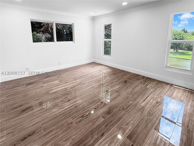 Beautiful and spacious residence located in one of the most - photo 21