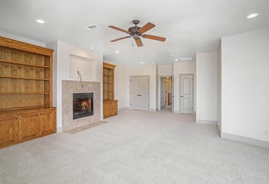 Welcome to 7713 Lakeview Circle, where incredible value meets - photo 21