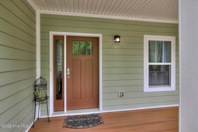 Welcome home to 125 Eastmont Drive in the beautiful Savannah - photo 2