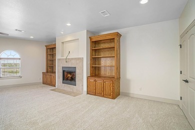 Welcome to 7713 Lakeview Circle, where incredible value meets - photo 24