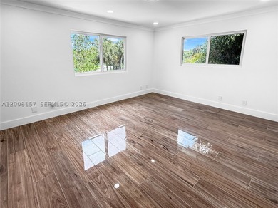 Beautiful and spacious residence located in one of the most - photo 26