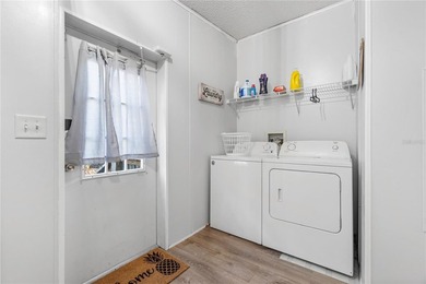 Welcome to a fantastic opportunity to own a fully furnished - photo 31