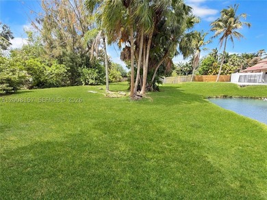 Beautiful and spacious residence located in one of the most - photo 36