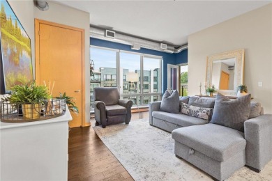 Lake Condo For Sale in Saint Paul, Minnesota