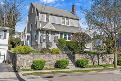 Welcome to this beautifully maintained 3-4 bedroom, 1.5 bath - photo 1