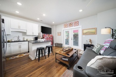 You'll love this charming 2019 townhouse-bright, comfortable - photo 3