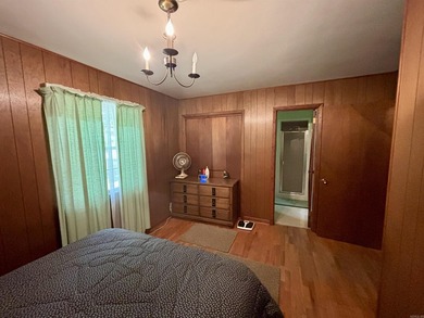 BEAUTIFUL LARGE CORNER PROPERTY!!! This well maintained brick - photo 11