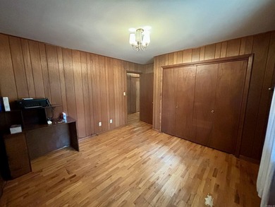 BEAUTIFUL LARGE CORNER PROPERTY!!! This well maintained brick - photo 13
