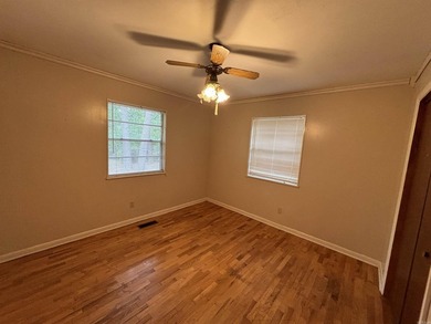 BEAUTIFUL LARGE CORNER PROPERTY!!! This well maintained brick - photo 15