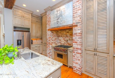 Located in Reunion, one of Madison's most established