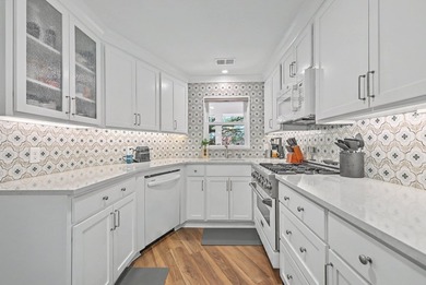 Tucked away on a quiet cul-de-sac, this beautifully renovated - photo 18