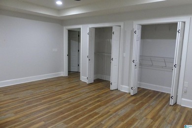 This is a spacious home with 13.55 acres with unlimited rental - photo 19