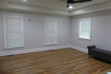 This is a spacious home with 13.55 acres with unlimited rental - photo 20