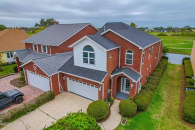 Deer Point Lake Townhome/Townhouse For Sale in Lynn Haven Florida