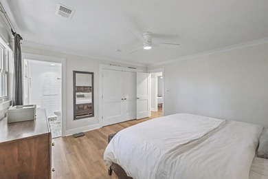 Tucked away on a quiet cul-de-sac, this beautifully renovated - photo 25