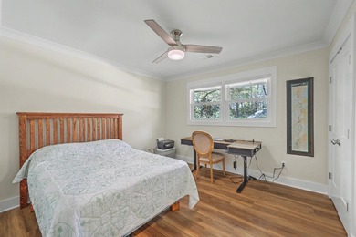 Tucked away on a quiet cul-de-sac, this beautifully renovated - photo 27
