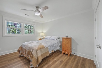 Tucked away on a quiet cul-de-sac, this beautifully renovated - photo 29