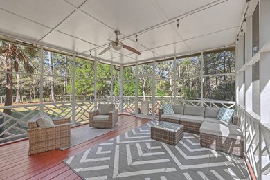 Tucked away on a quiet cul-de-sac, this beautifully renovated - photo 33
