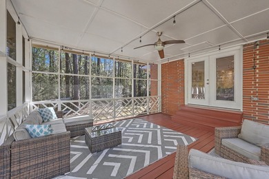 Tucked away on a quiet cul-de-sac, this beautifully renovated - photo 34