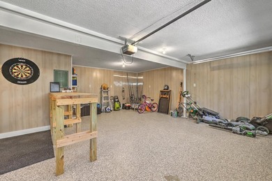 Tucked away on a quiet cul-de-sac, this beautifully renovated - photo 41