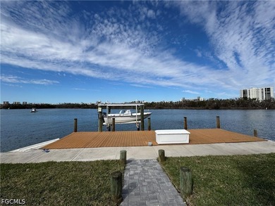 Breathtaking view over looking the pool and out to the Lagoon - photo 42