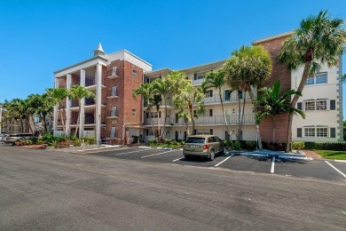 Golden Isles Lakes Area Condo For Sale in Hallandale Beach Florida