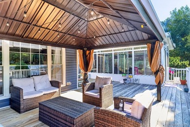 Welcome to this beautifully maintained Post-Modern ranch - photo 11