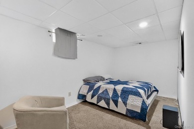 Welcome to this beautifully maintained Post-Modern ranch - photo 23