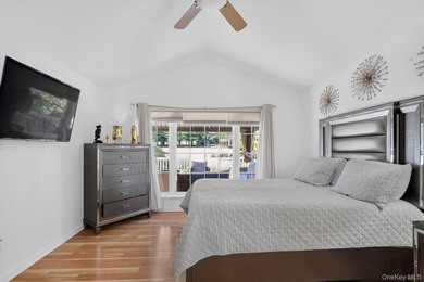 Welcome to this beautifully maintained Post-Modern ranch - photo 27