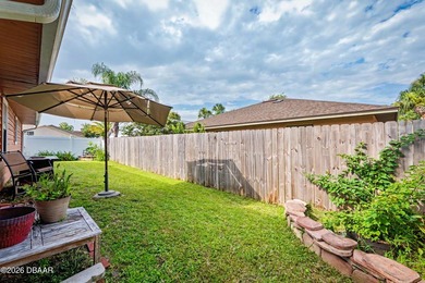 Beautifully updated 3bd, 2ba residence w/ a 2-car garage - photo 30