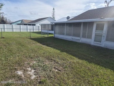 Welcome to this beautiful 2-bedroom, 2-bathroom gem nestled - photo 6
