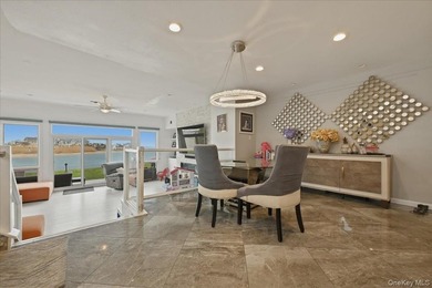 Experience breathtaking, million-dollar panoramic waterfront - photo 12
