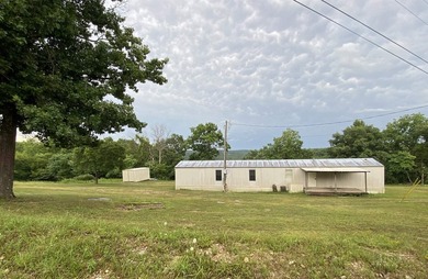 Enjoy peaceful country living in this 16x80 mobile home situated - photo 17