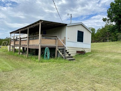 Enjoy peaceful country living in this 16x80 mobile home situated - photo 18