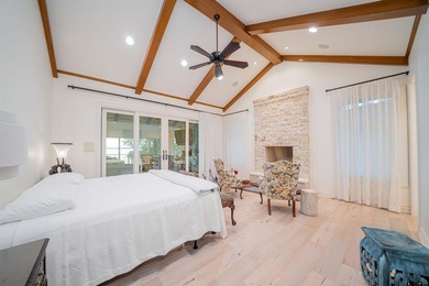 PREMIER WATERFRONT ESTATE ON BEAUTIFUL LAKE CYPRESS SPRINGS - photo 18