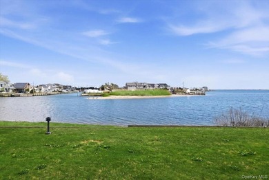 Experience breathtaking, million-dollar panoramic waterfront - photo 36