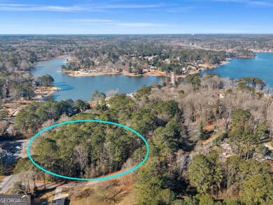 Lake Spivey Lot For Sale in Jonesboro Georgia