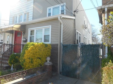 Immaculate 2 family home,2 over 2 with full finished basement - photo 2