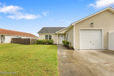 Welcome home to this beautifully maintained 2-bedroom - photo 3
