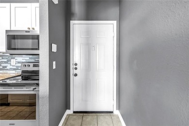 Charming One-Bedroom Condo in Desirable Clearwater. Welcome to