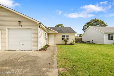 Welcome home to this beautifully maintained 2-bedroom - photo 3
