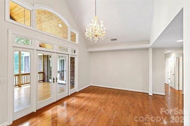 Welcome to your new home in the highly desirable Spring Hill - photo 18