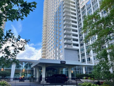 Lake Michigan - Cook County Home Active Under Contract in Chicago Illinois