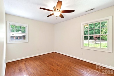 Welcome to your new home in the highly desirable Spring Hill - photo 29
