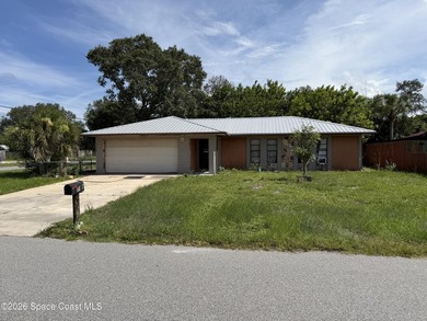 INVESTOR ALERT! Seller will consider all offers! Incredible - photo 1