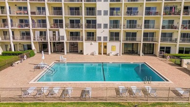Life doesn't get easier than a ground-floor unit at Riviera 615 - photo 3