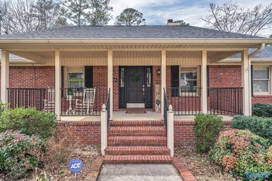 WATERFRONT HOME IN GUNTERSVILLE, AL CITY LIMITS!! Photos can't - photo 4