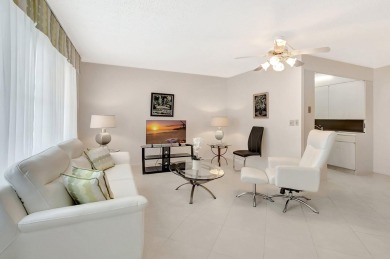 Lake Condo For Sale in Deerfield Beach, Florida