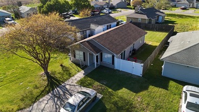 Live the coastal lifestyle on your own terms! This 3BR/2BA home - photo 25