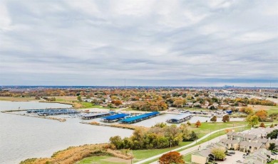 Lake Condo For Sale in Garland, Texas